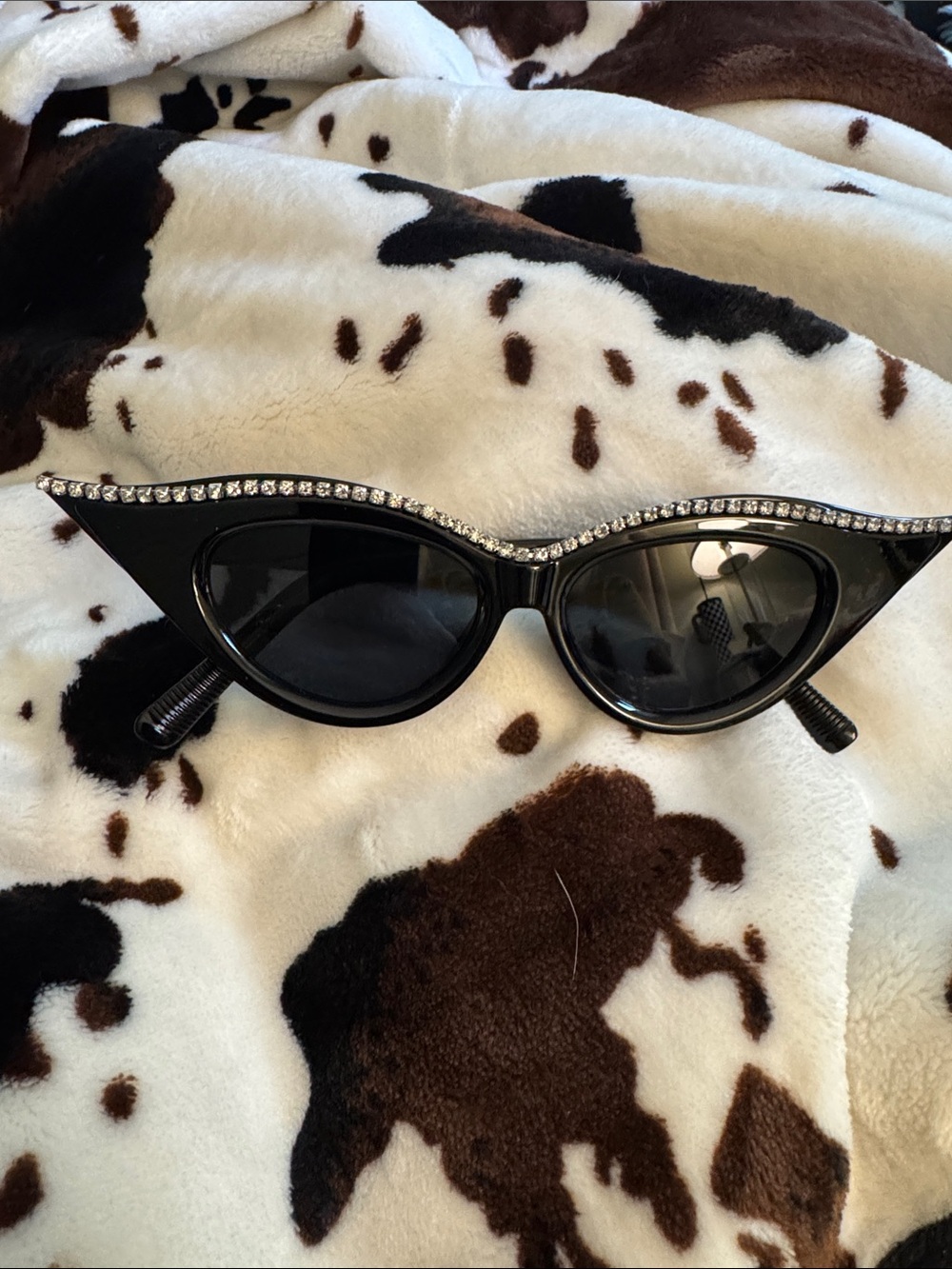 Black Rhinestone Cat-Eye Sunglasses for Women - Sparkling Glam